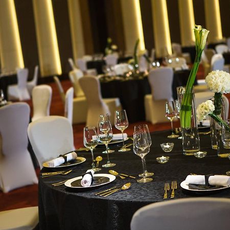 Renaissance Nanjing Olympic Centre Hotel Bagian luar foto