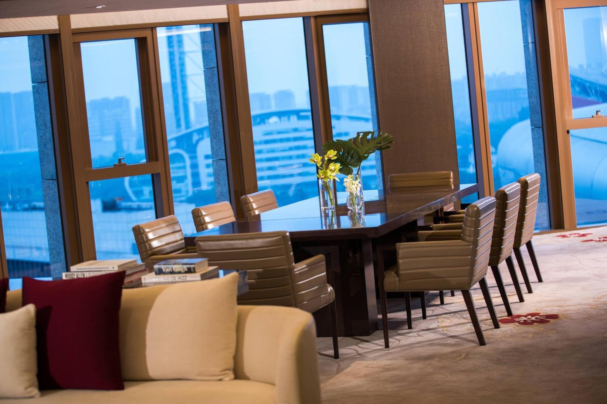 Renaissance Nanjing Olympic Centre Hotel Bagian luar foto