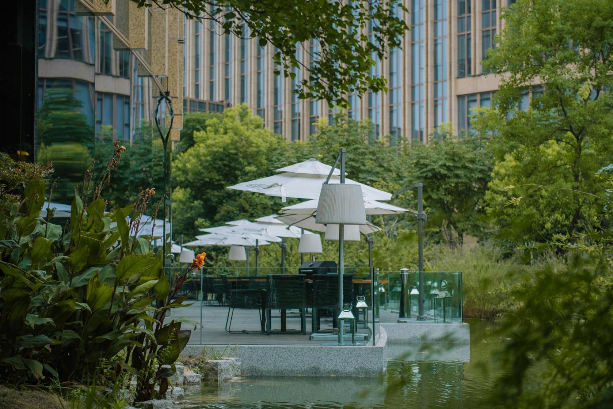 Renaissance Nanjing Olympic Centre Hotel Bagian luar foto