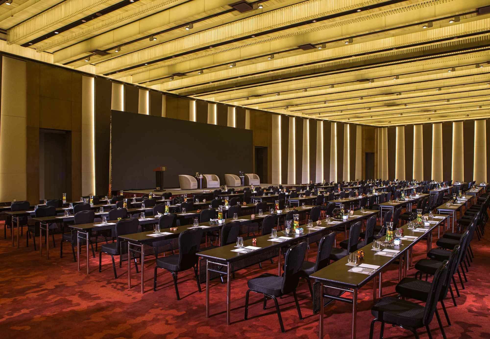 Renaissance Nanjing Olympic Centre Hotel Bagian luar foto